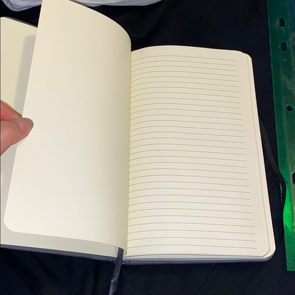 notebook - Picture 2 of 2